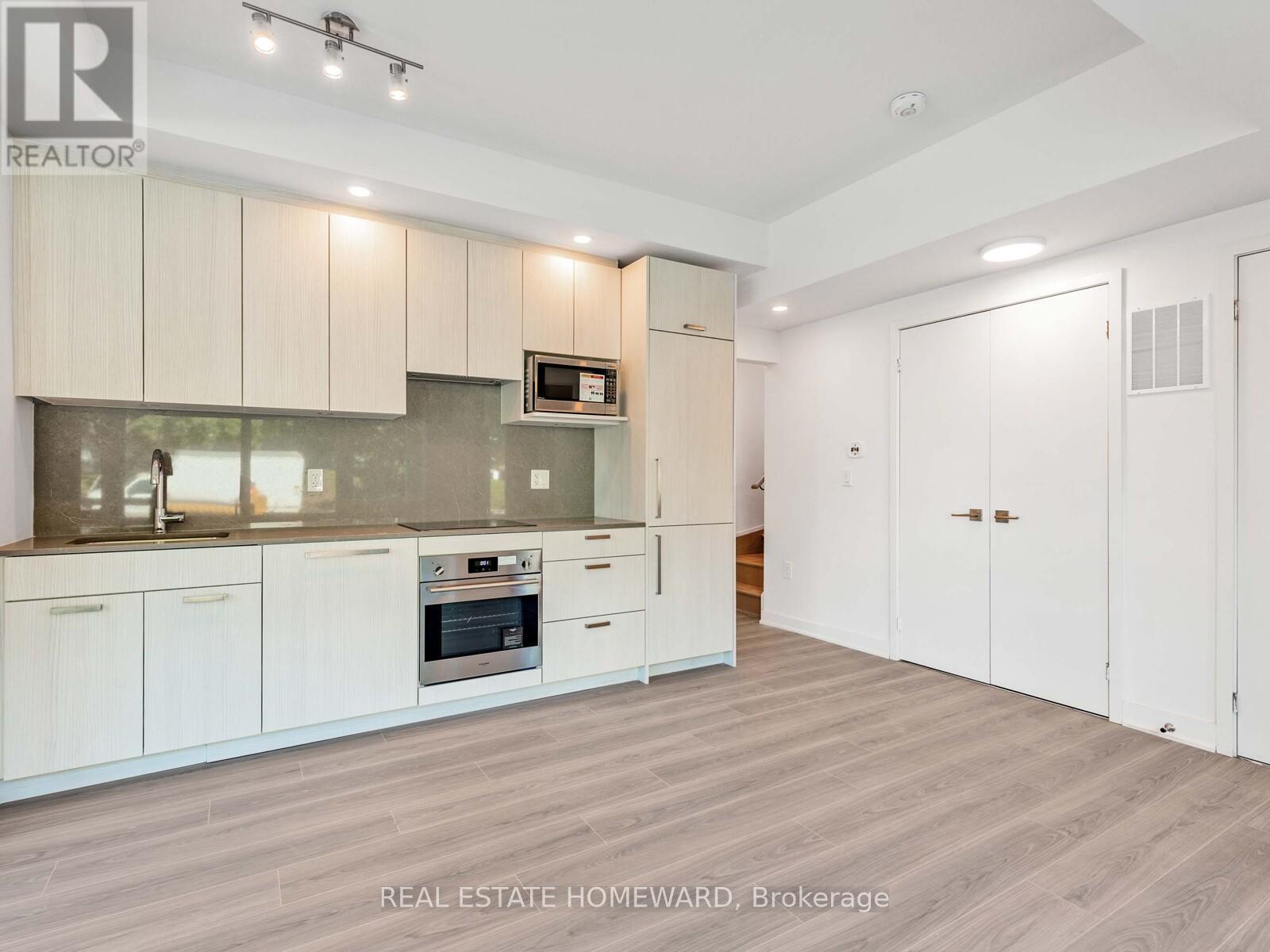 26 - 73 Curlew Drive, Toronto (Parkwoods-Donalda), Ontario  M3A 0B1 - Photo 8 - C12475129