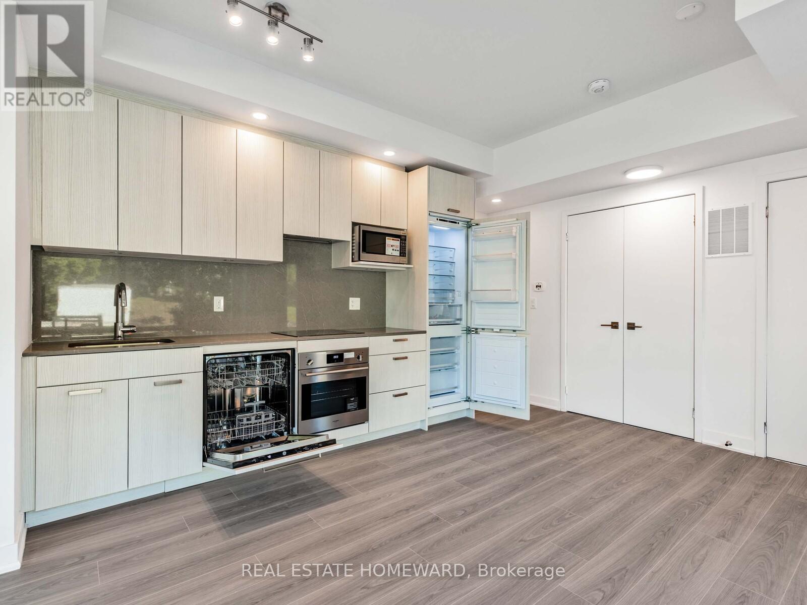 26 - 73 Curlew Drive, Toronto (Parkwoods-Donalda), Ontario  M3A 0B1 - Photo 9 - C12475129