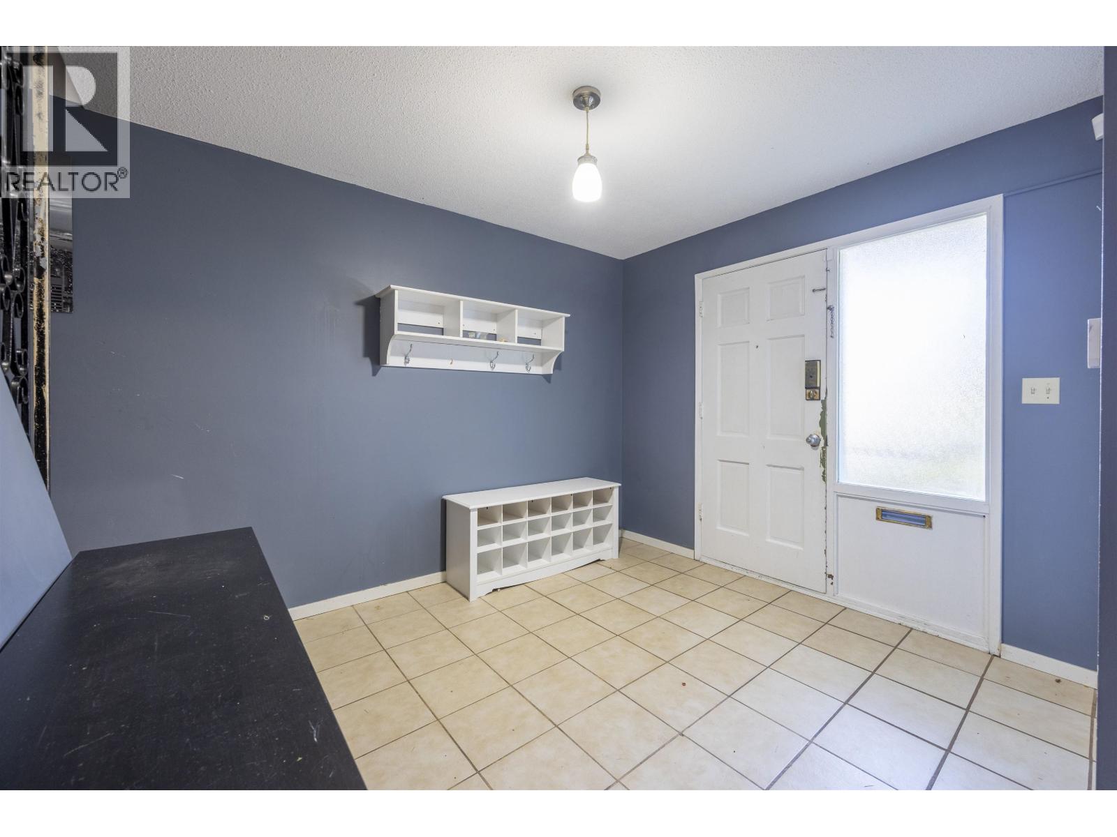 10231 Rosedene Crescent, Richmond, British Columbia  V7A 2P6 - Photo 5 - R3058629