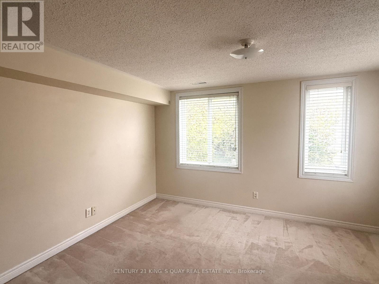 1 English Garden Way, Toronto, Ontario  M2M 4M4 - Photo 9 - C12475153