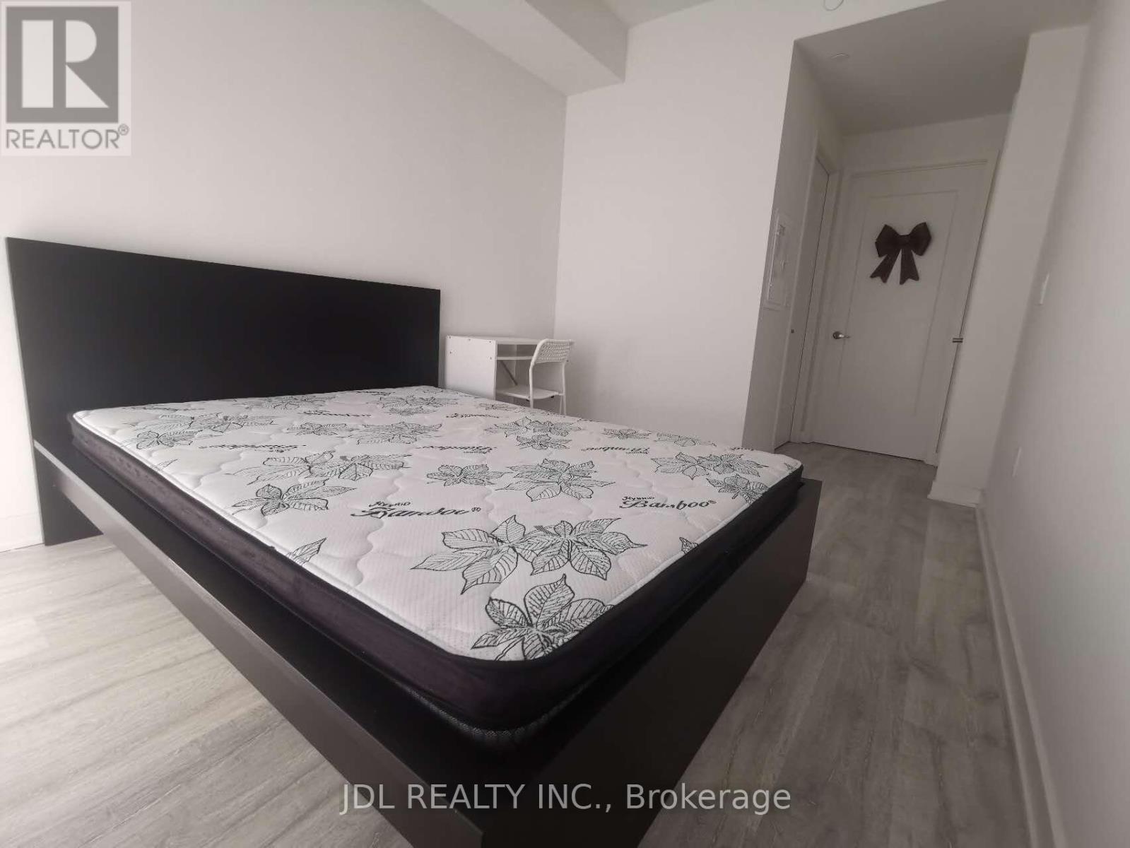 761 - 135 Lower Sherbourne Street E, Toronto, Ontario  M5A 0W8 - Photo 7 - C12475170