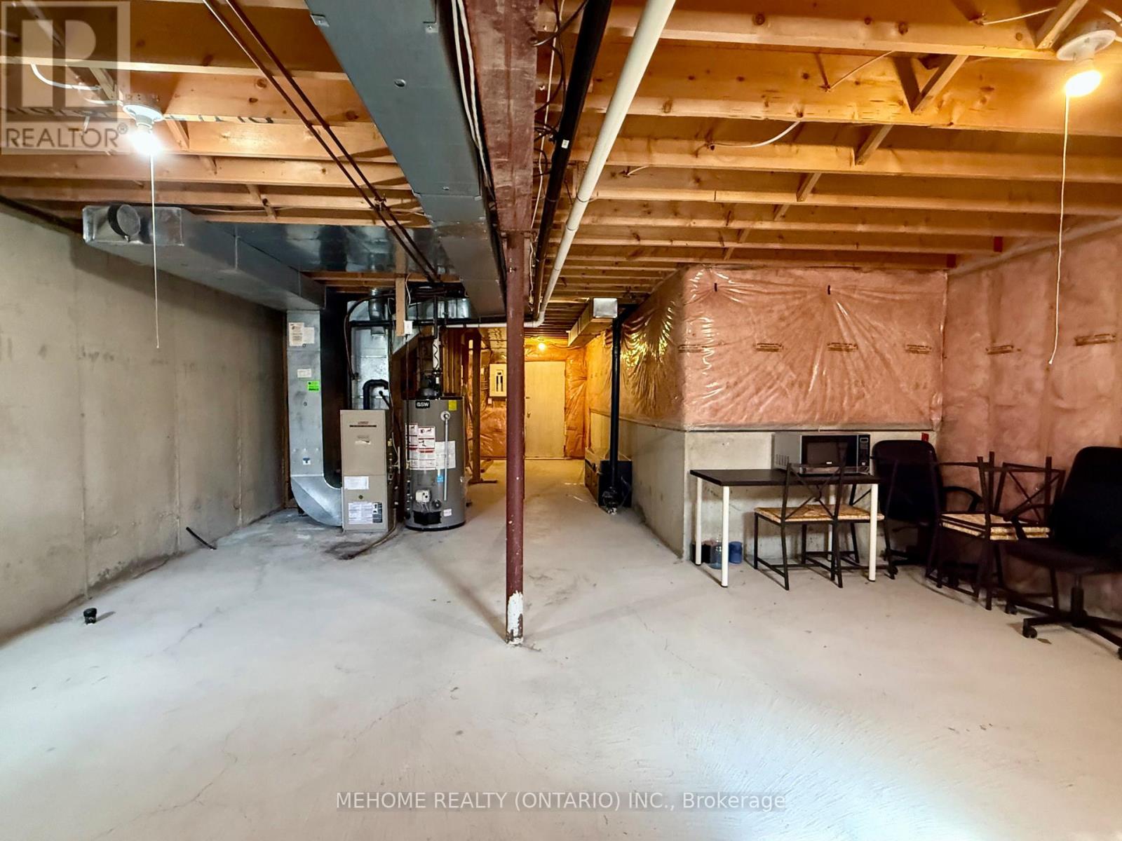 49 Selkirk Drive, Richmond Hill, Ontario  L4B 4S5 - Photo 20 - N12475118