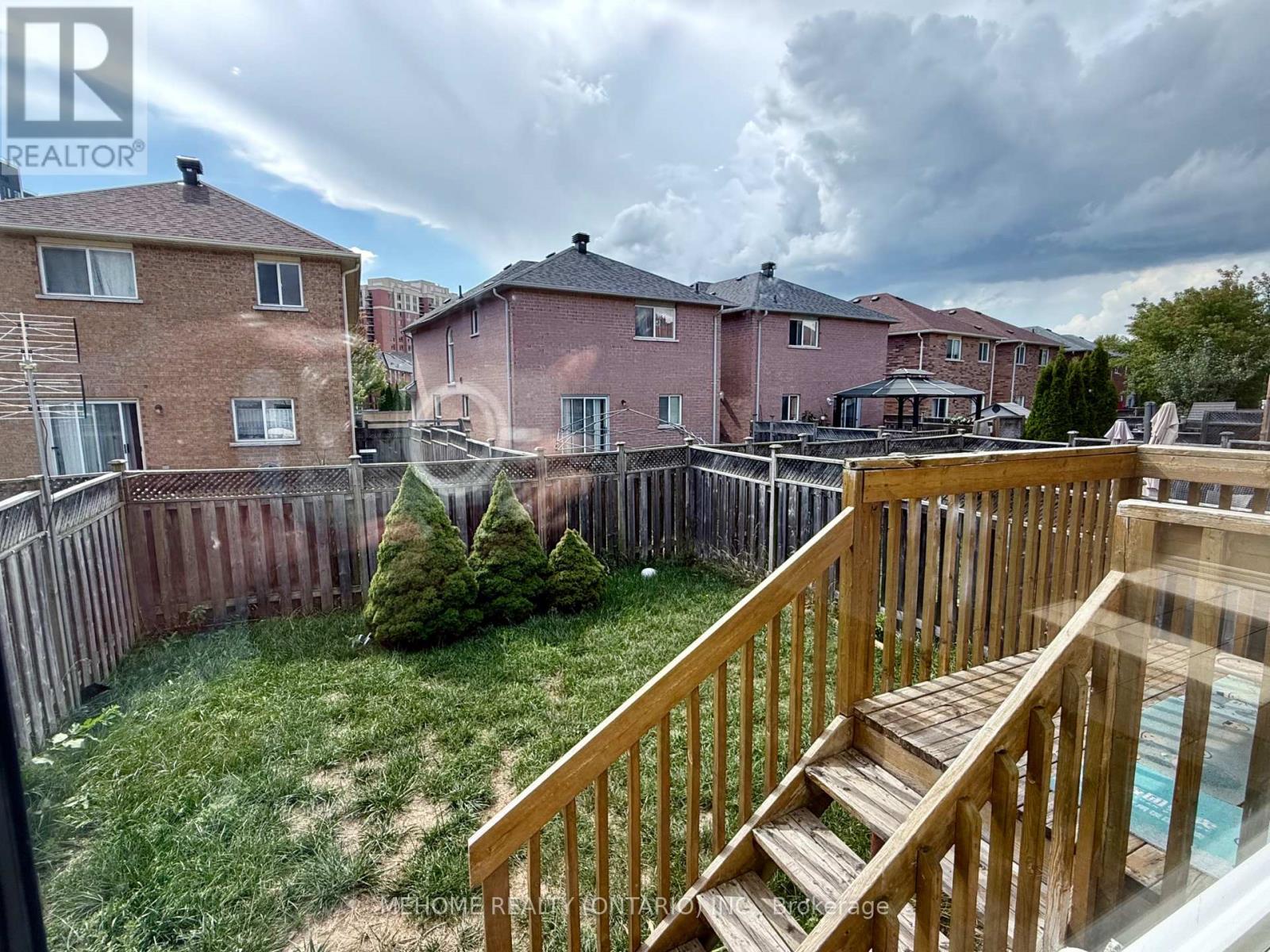 49 Selkirk Drive, Richmond Hill, Ontario  L4B 4S5 - Photo 23 - N12475118