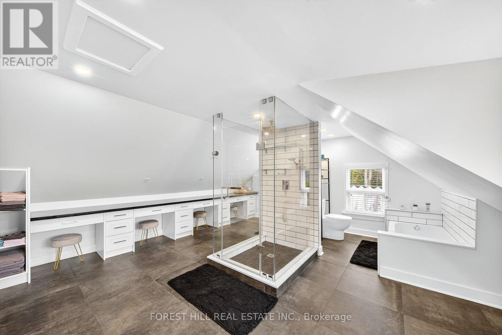 1031 Wisker Avenue, Innisfil, Ontario  L0L 1C0 - Photo 29 - N12475144