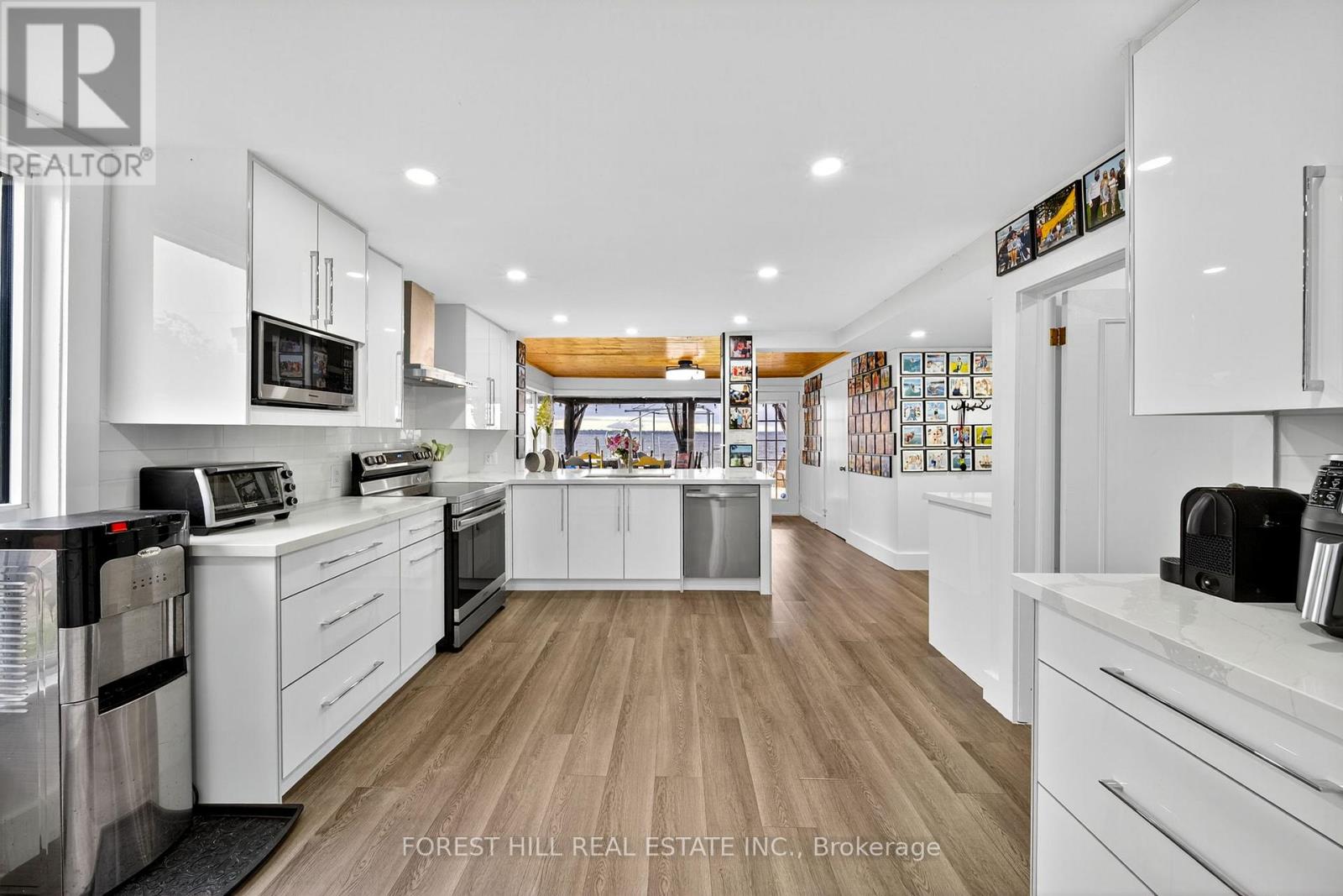 1031 Wisker Avenue, Innisfil, Ontario  L0L 1C0 - Photo 6 - N12475144