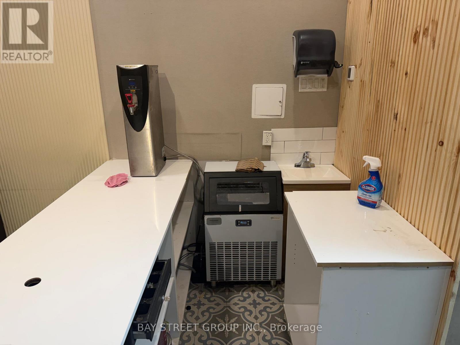 32 - 3175 Rutherford Road, Vaughan, Ontario  L4K 5Y5 - Photo 4 - N12475147