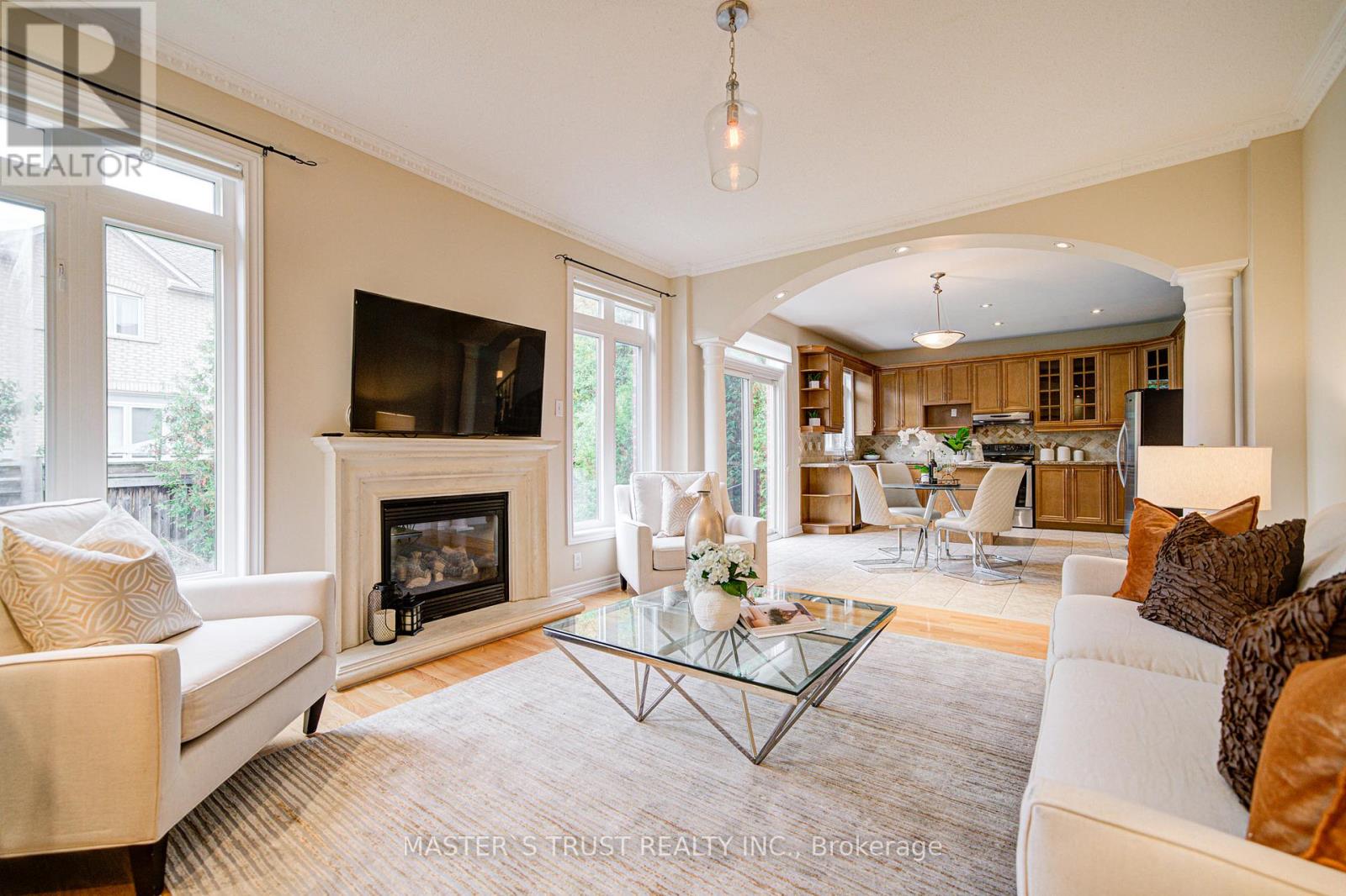 38 Jacobi Court, Vaughan (Patterson), Ontario  L4J 9H8 - Photo 12 - N12475175
