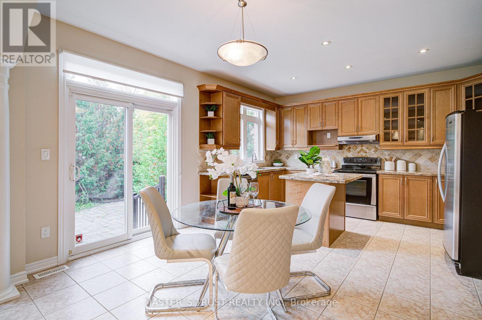 38 Jacobi Court, Vaughan (Patterson), Ontario  L4J 9H8 - Photo 17 - N12475175
