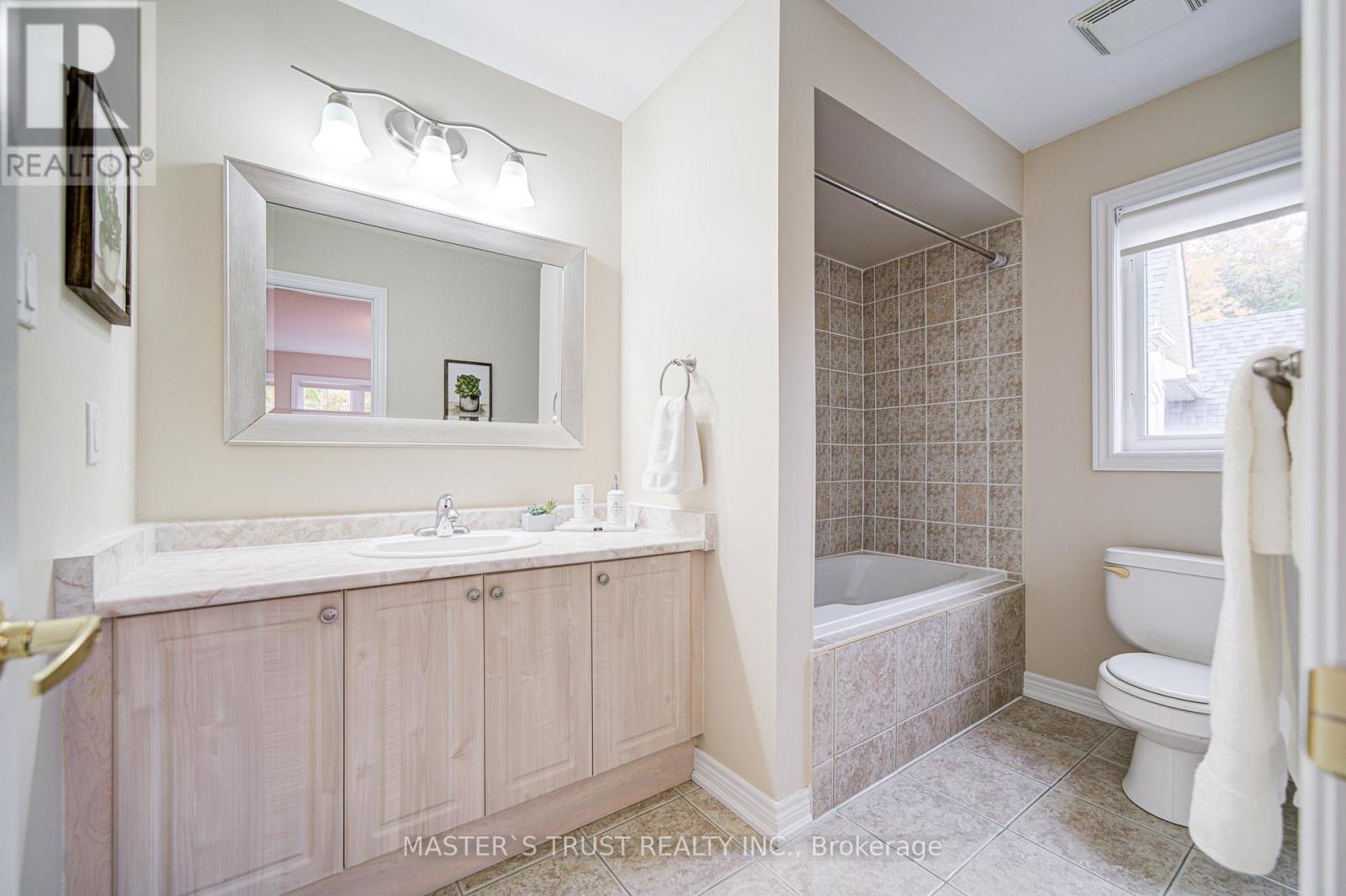 38 Jacobi Court, Vaughan (Patterson), Ontario  L4J 9H8 - Photo 27 - N12475175