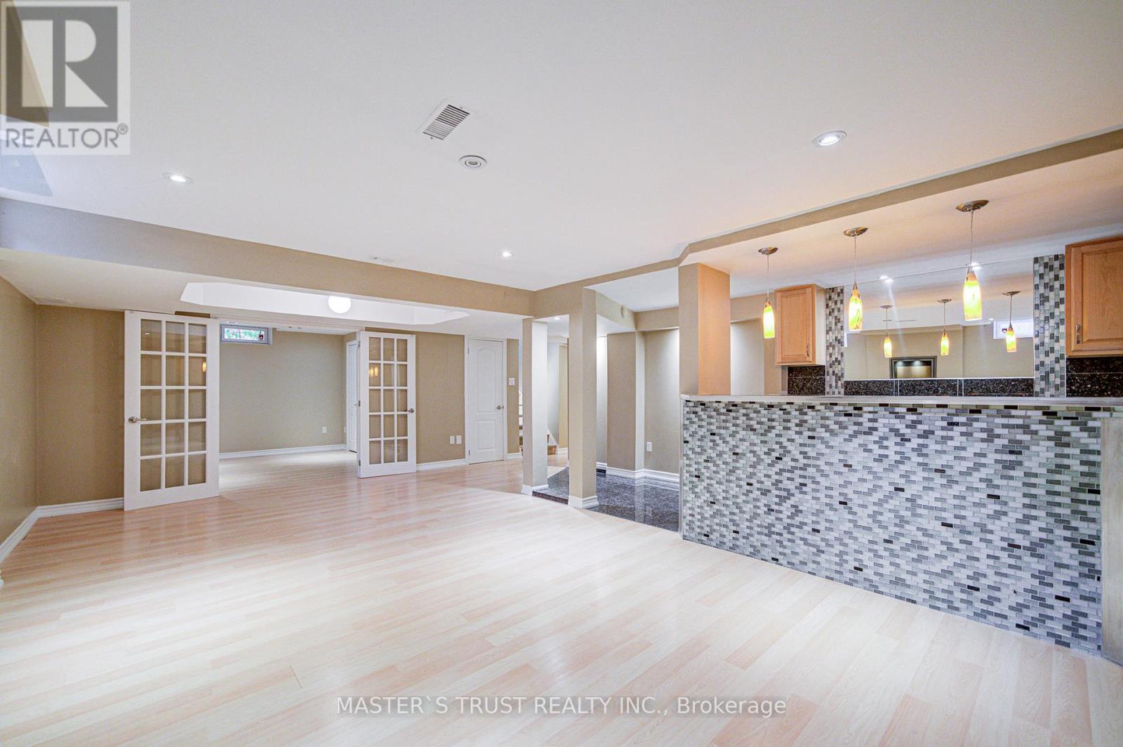 38 Jacobi Court, Vaughan (Patterson), Ontario  L4J 9H8 - Photo 33 - N12475175