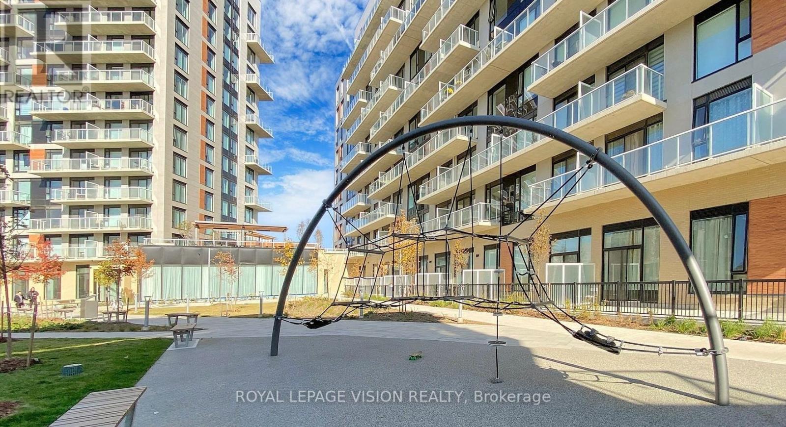 907 - 6 David Eyer Road, Richmond Hill, Ontario  L4S 0N6 - Photo 24 - N12475176