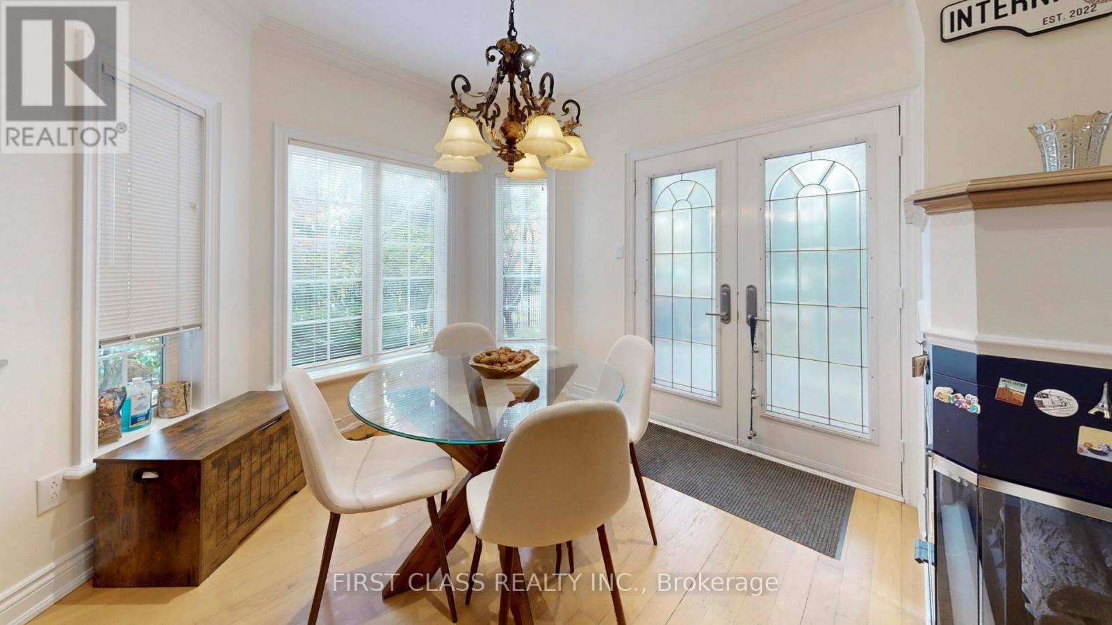 116 Kinloch Crescent, Vaughan (Maple), Ontario  L6A 2E9 - Photo 15 - N12475190