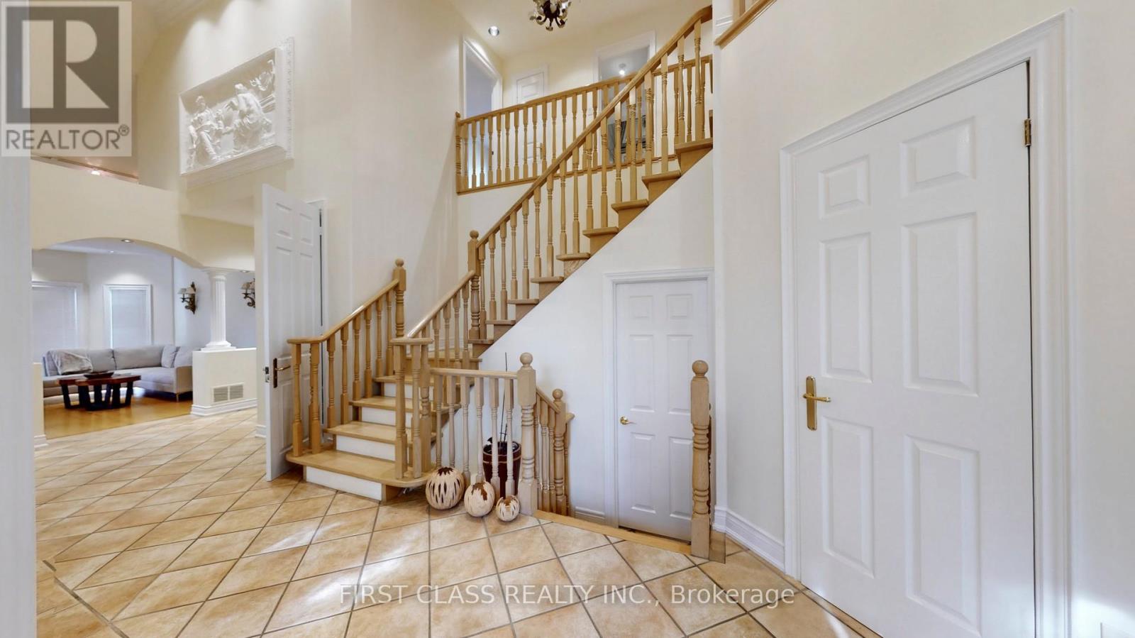 116 Kinloch Crescent, Vaughan (Maple), Ontario  L6A 2E9 - Photo 18 - N12475190