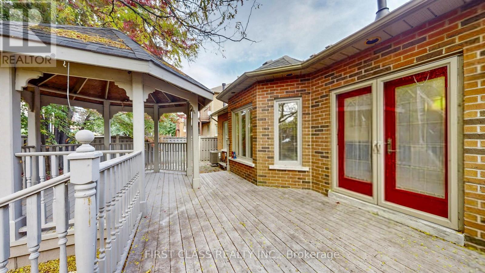 116 Kinloch Crescent, Vaughan (Maple), Ontario  L6A 2E9 - Photo 37 - N12475190