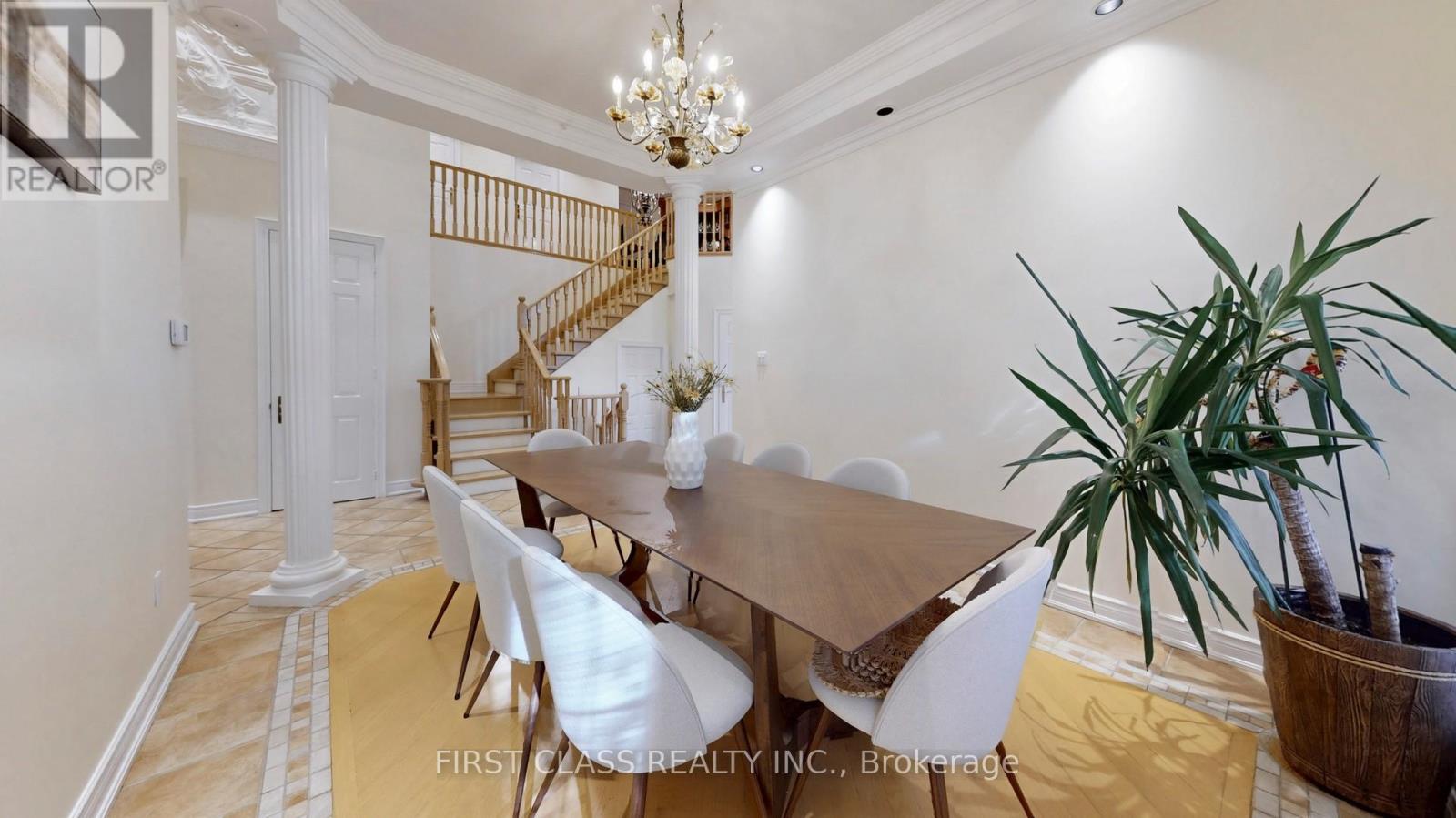 116 Kinloch Crescent, Vaughan (Maple), Ontario  L6A 2E9 - Photo 9 - N12475190