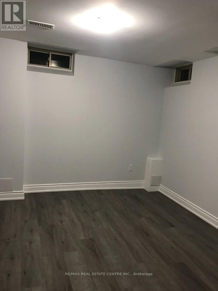 7 Aries Street, Brampton, Ontario  L6Y 5Z2 - Photo 5 - W12475117