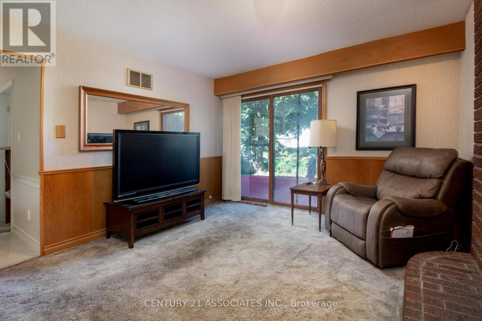 120 Elgin Drive, Brampton, Ontario  L6Y 2E8 - Photo 14 - W12475136