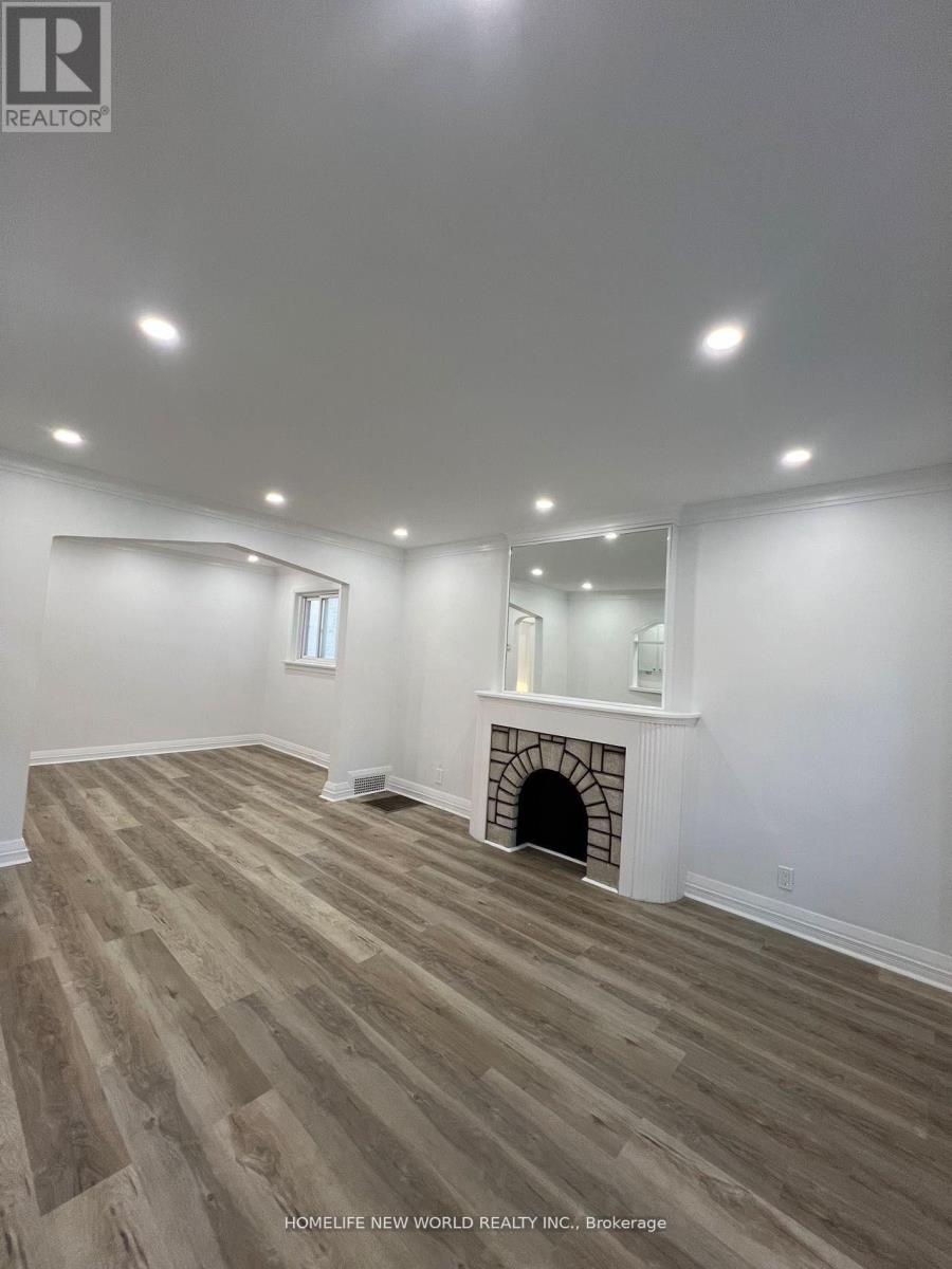 Upper - 354 Kane Avenue, Toronto, Ontario  M6M 3P4 - Photo 8 - W12475149