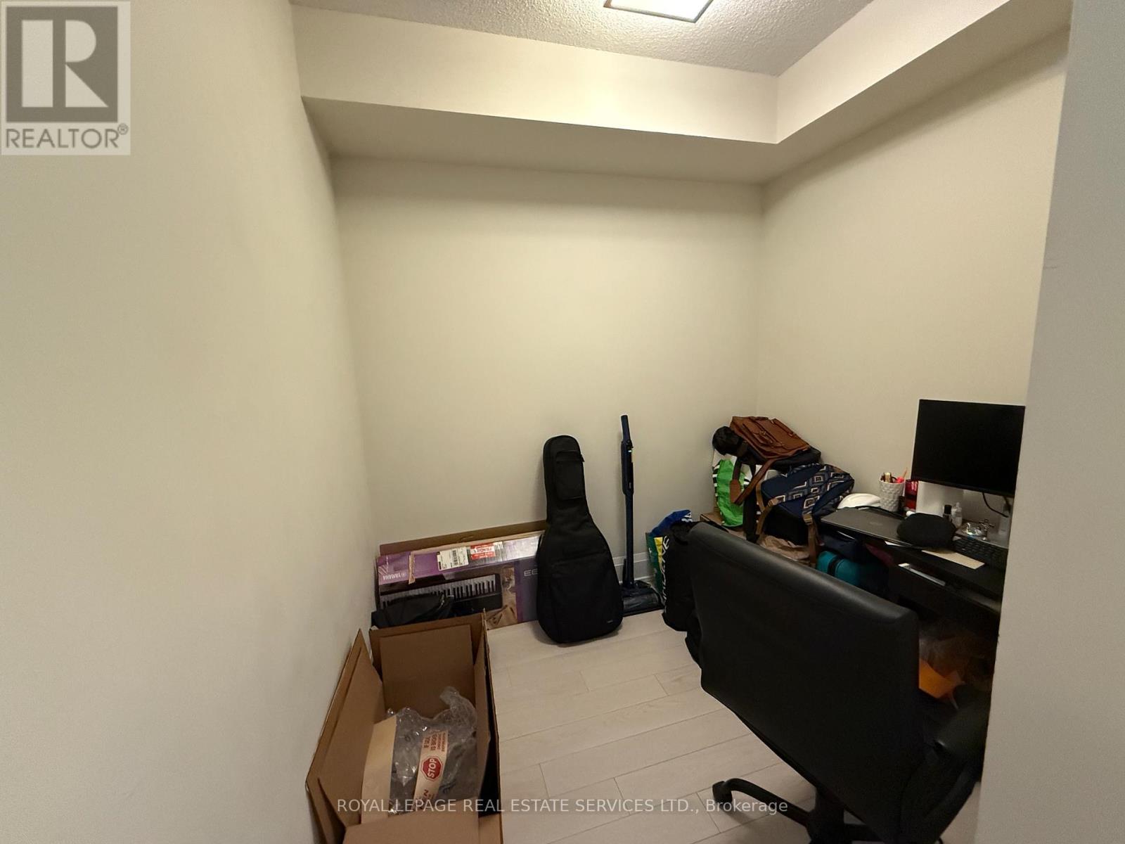223 - 1 Old Mill Drive, Toronto, Ontario  M6S 0A1 - Photo 16 - W12475166