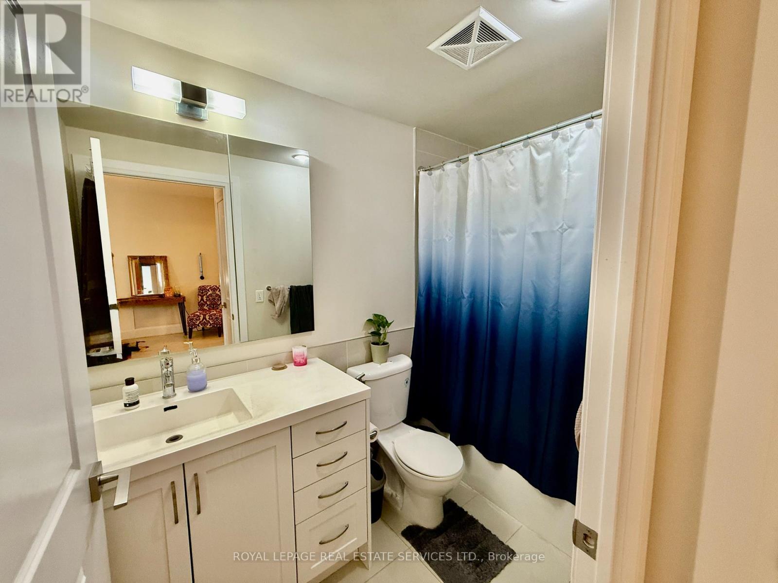 223 - 1 Old Mill Drive, Toronto, Ontario  M6S 0A1 - Photo 17 - W12475166