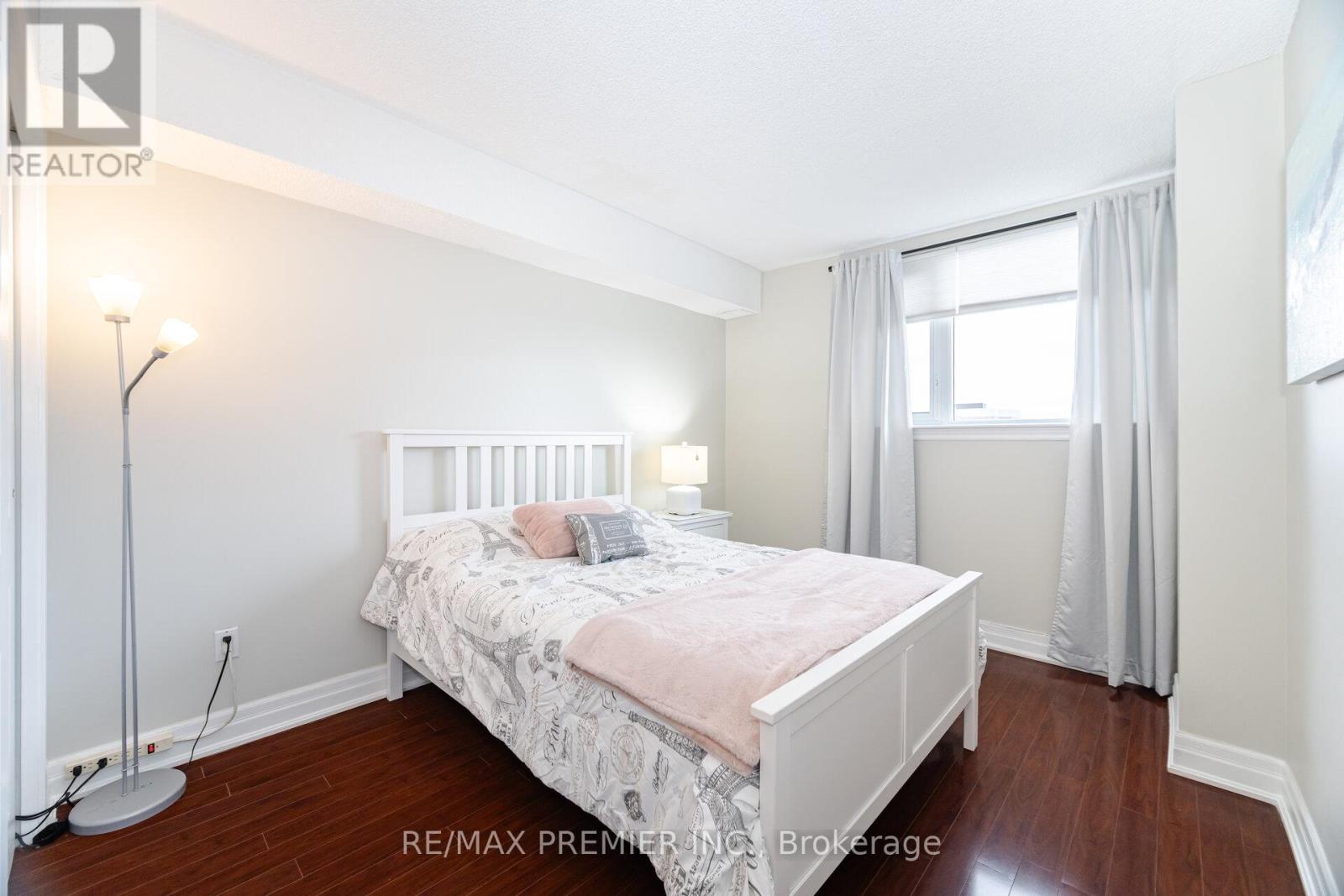 1905 - 270 Scarlett Road, Toronto, Ontario  M6N 4X7 - Photo 21 - W12475167
