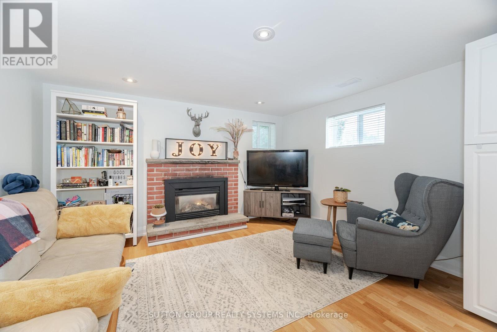 175 Connaught Crescent, Caledon, Ontario  L7E 2S8 - Photo 33 - W12475168