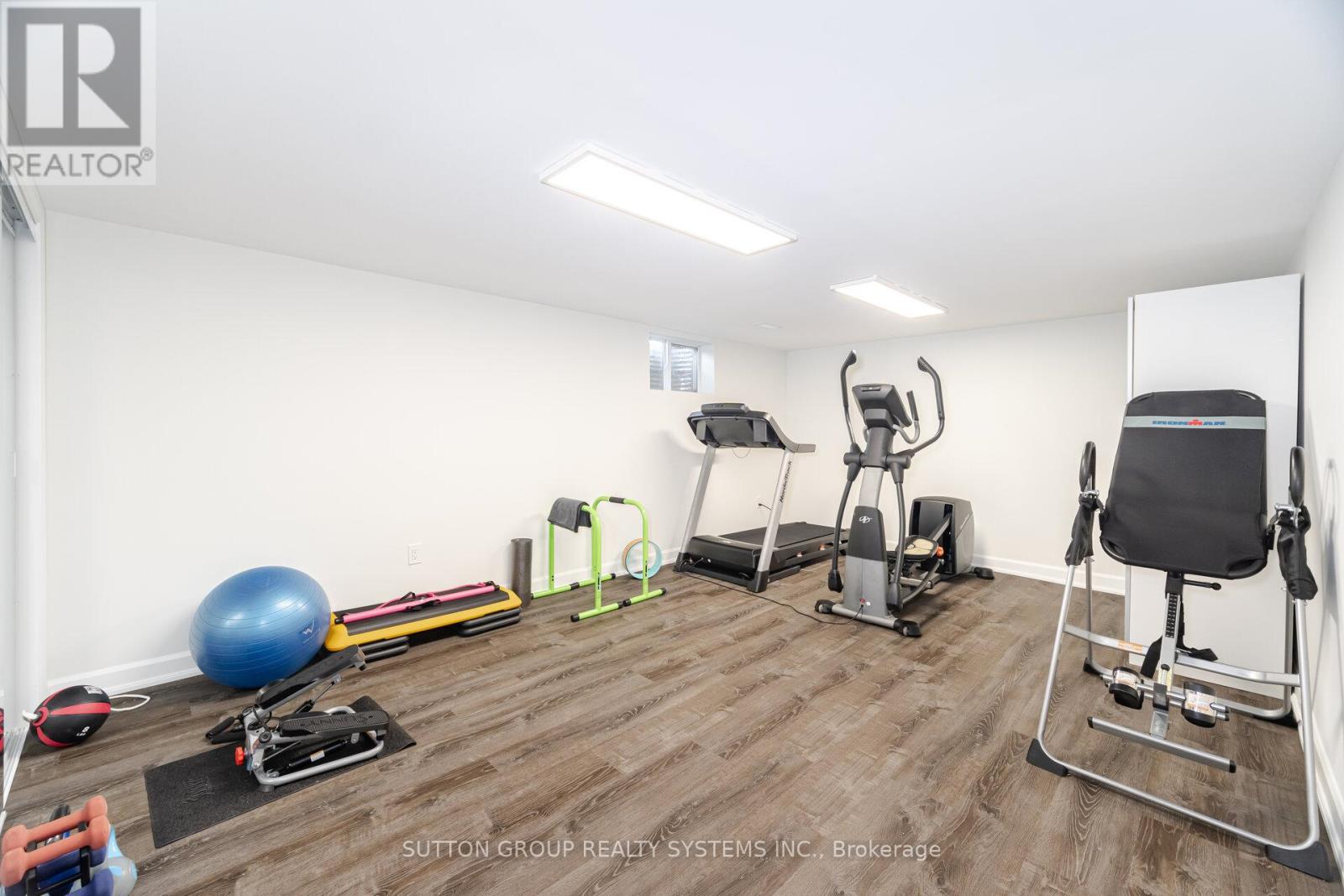 175 Connaught Crescent, Caledon, Ontario  L7E 2S8 - Photo 39 - W12475168