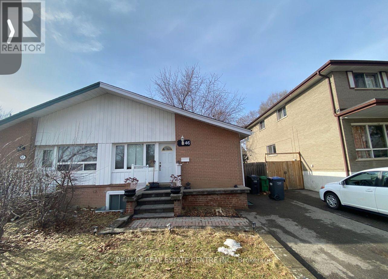 46 CORBY CRESCENT, Brampton, Ontario