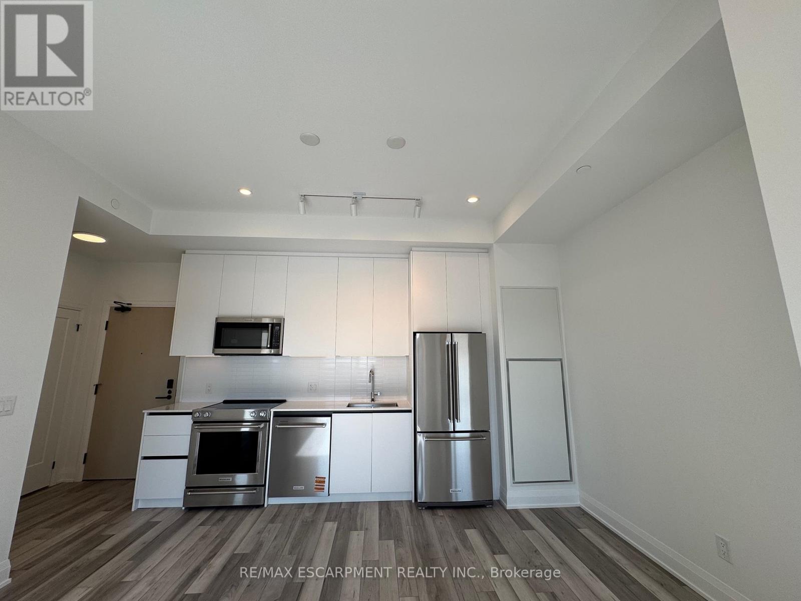 530 - 3250 Carding Mill Trail, Oakville, Ontario  L6M 1L3 - Photo 13 - W12475179