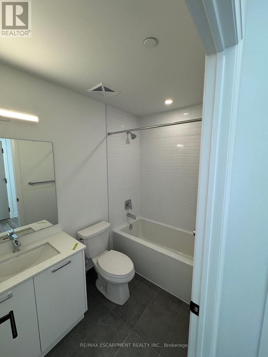 530 - 3250 Carding Mill Trail, Oakville, Ontario  L6M 1L3 - Photo 14 - W12475179