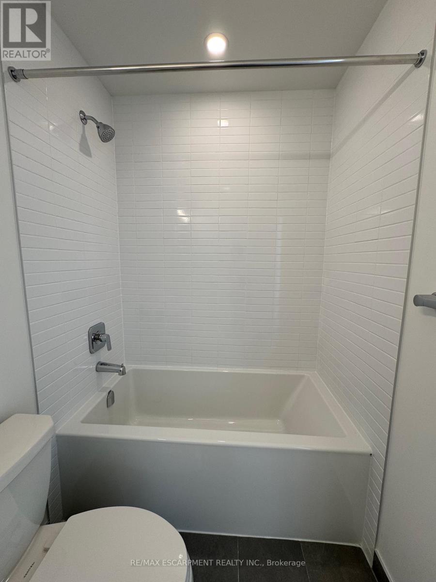530 - 3250 Carding Mill Trail, Oakville, Ontario  L6M 1L3 - Photo 16 - W12475179