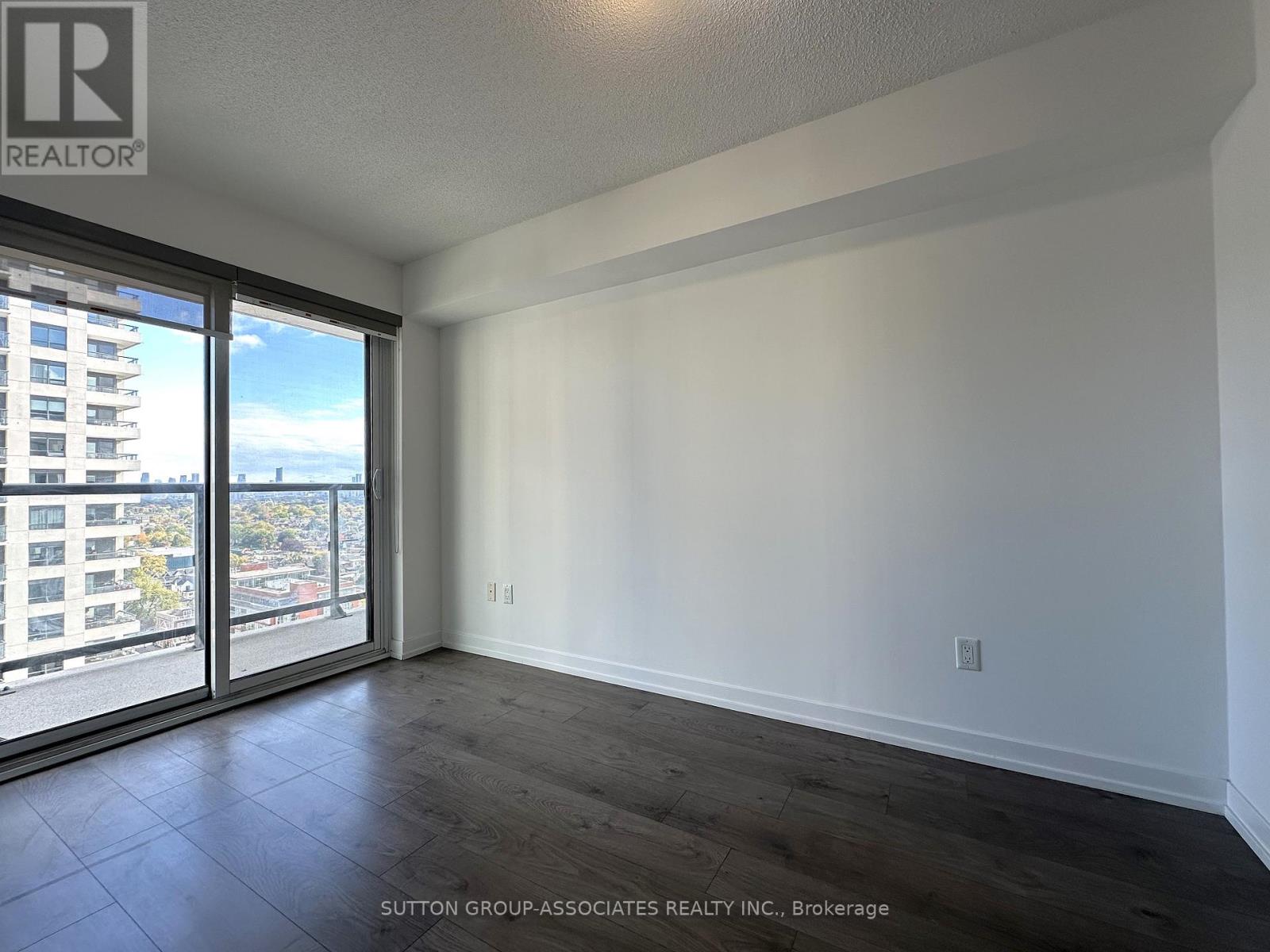 1911 - 1420 Dupont Street, Toronto, Ontario  M6H 0C2 - Photo 4 - W12475182