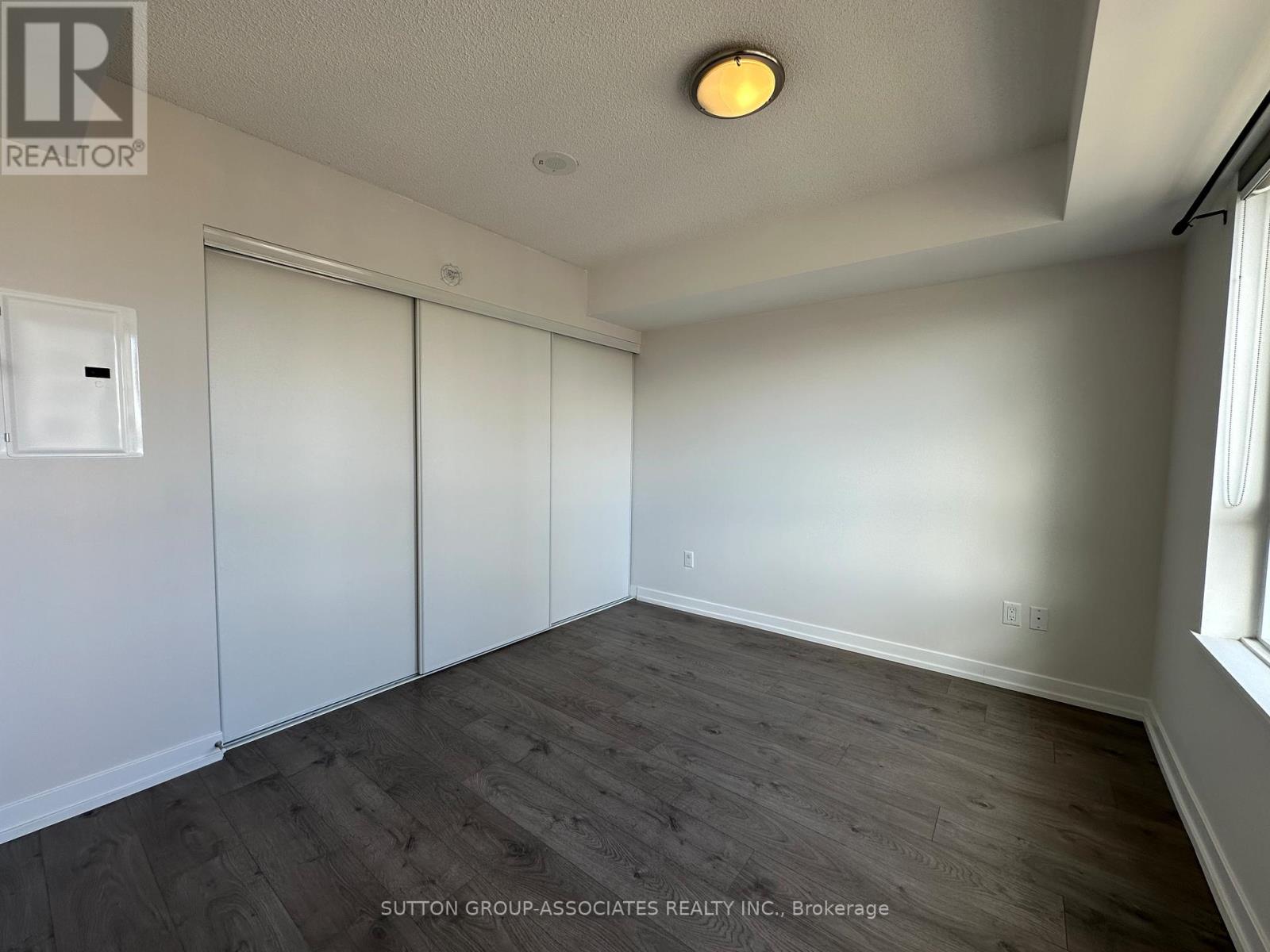 1911 - 1420 Dupont Street, Toronto, Ontario  M6H 0C2 - Photo 7 - W12475182
