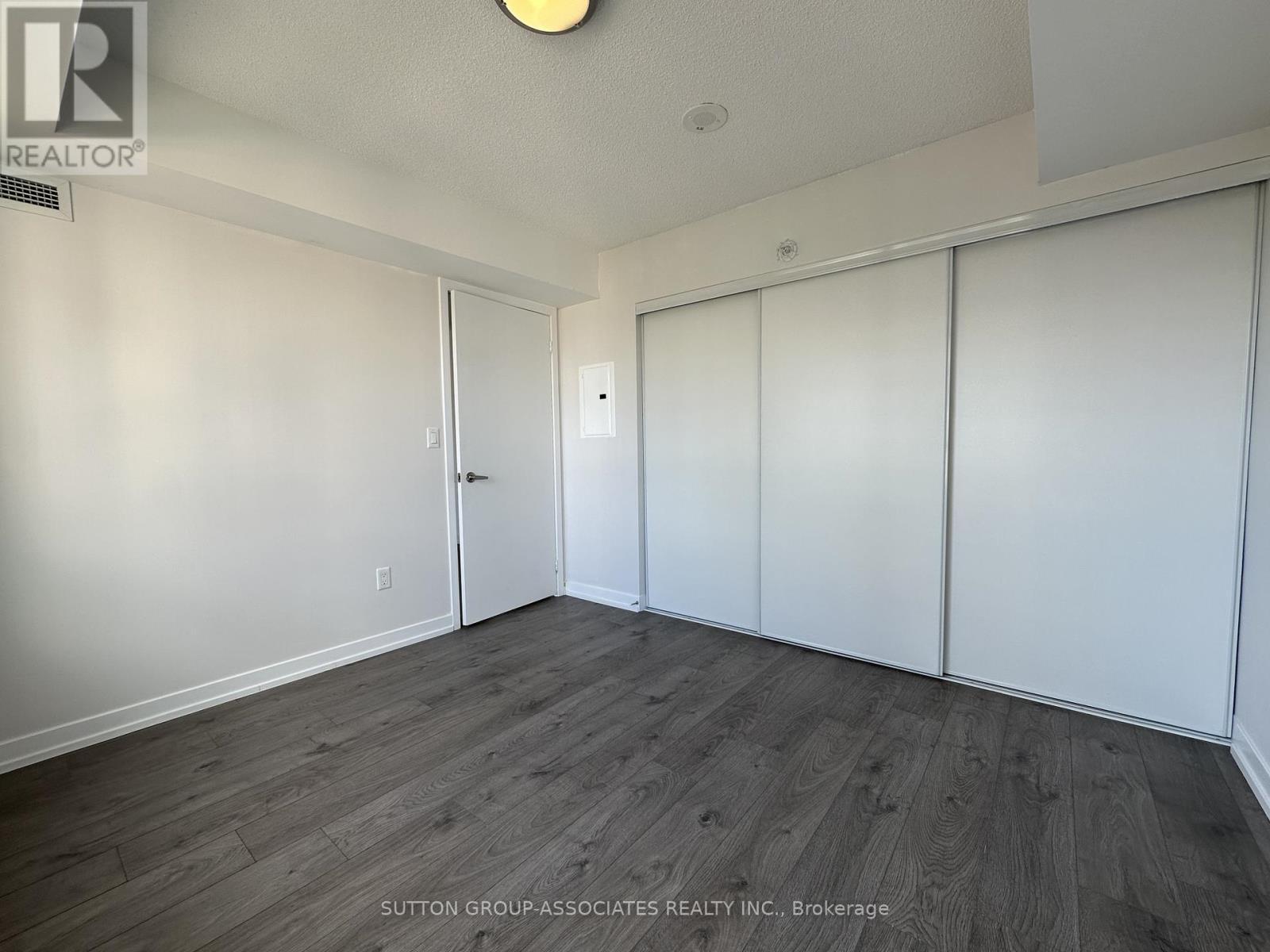 1911 - 1420 Dupont Street, Toronto, Ontario  M6H 0C2 - Photo 8 - W12475182