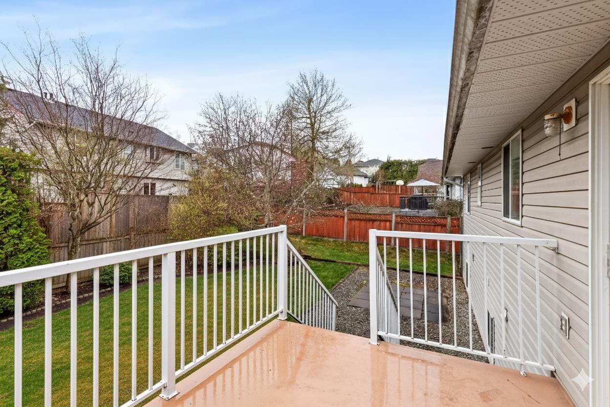 8251 Wharton Place, Mission, British Columbia  V2V 7A4 - Photo 17 - R3060662