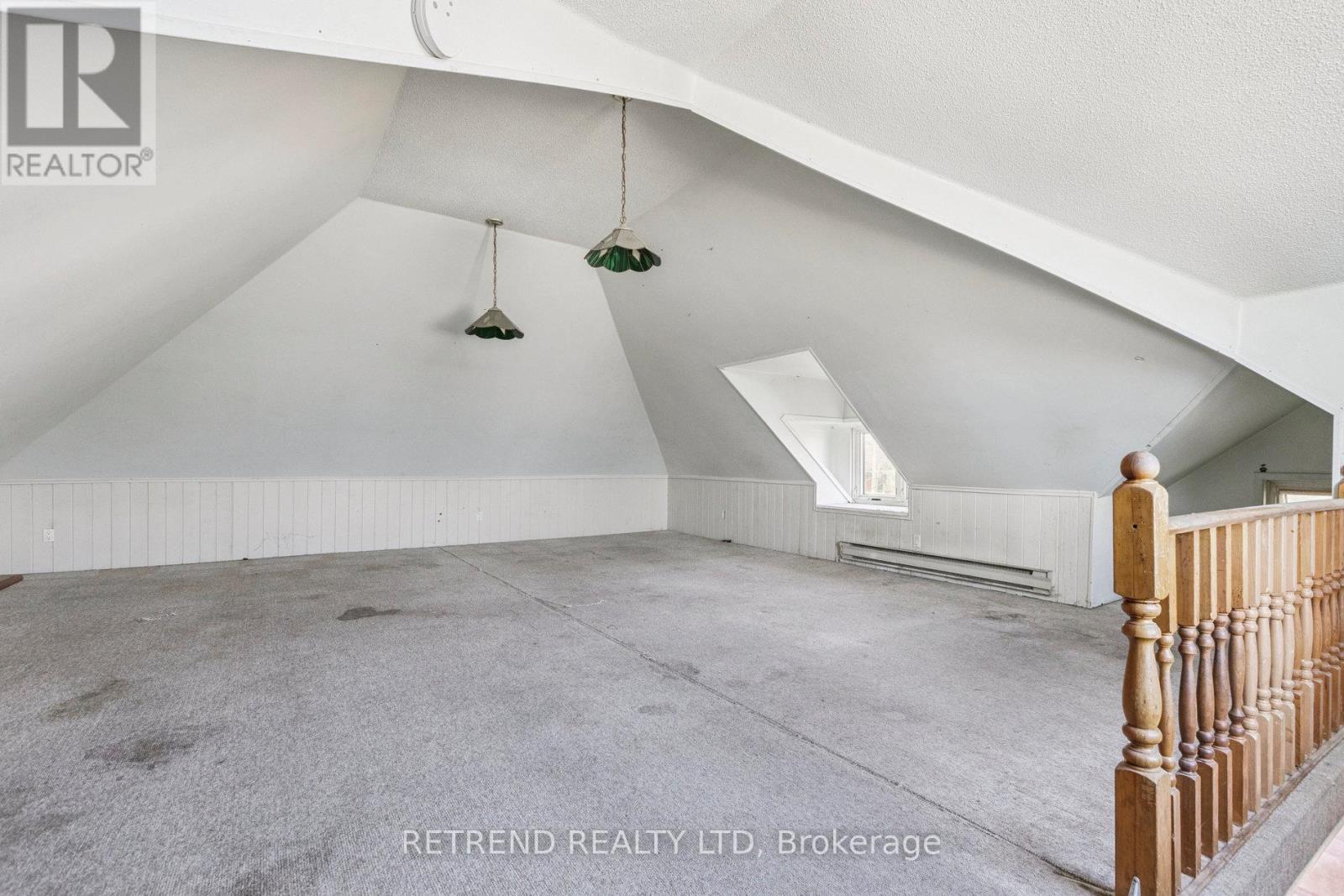 219 Erie Avenue, Brantford, Ontario  N3S 2H1 - Photo 10 - X12475139