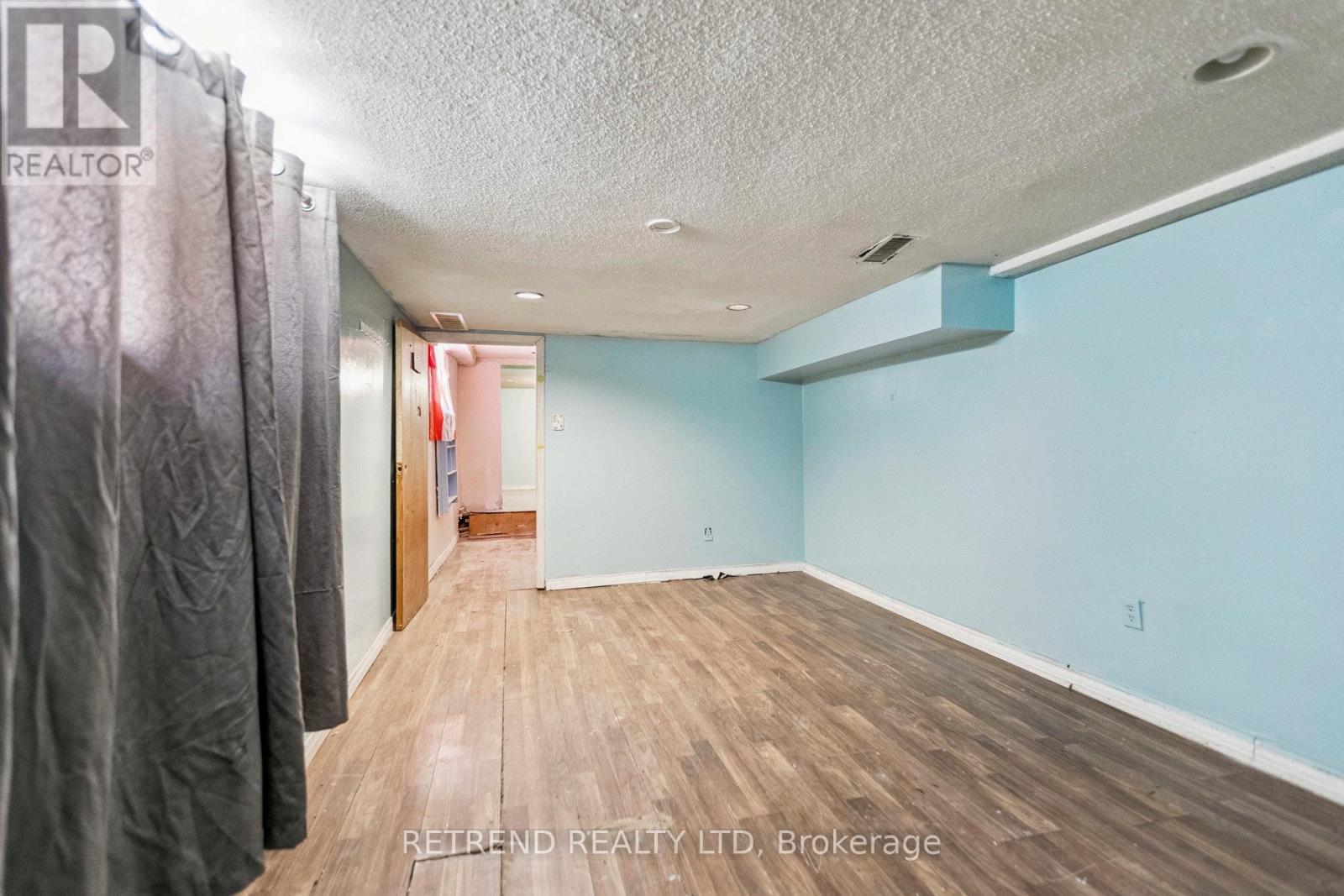 219 Erie Avenue, Brantford, Ontario  N3S 2H1 - Photo 31 - X12475139