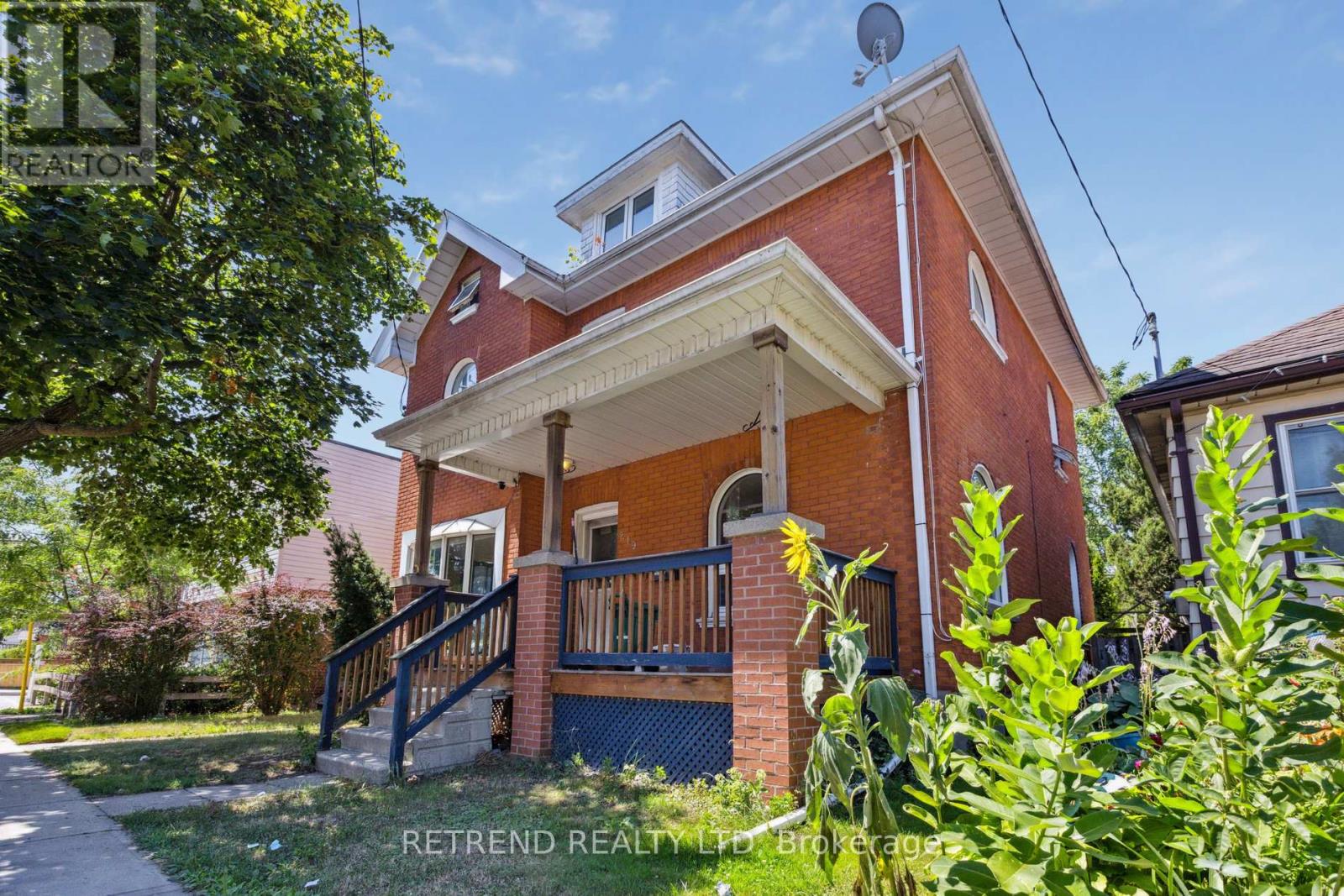 219 Erie Avenue, Brantford, Ontario  N3S 2H1 - Photo 4 - X12475139