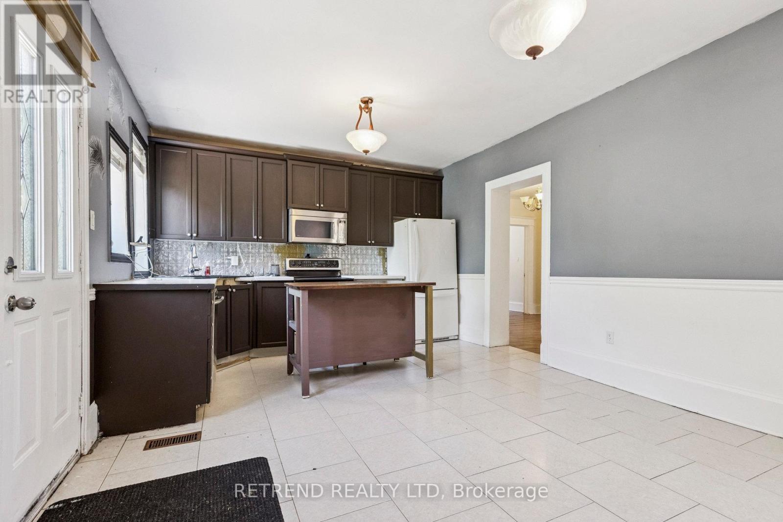 219 Erie Avenue, Brantford, Ontario  N3S 2H1 - Photo 41 - X12475139