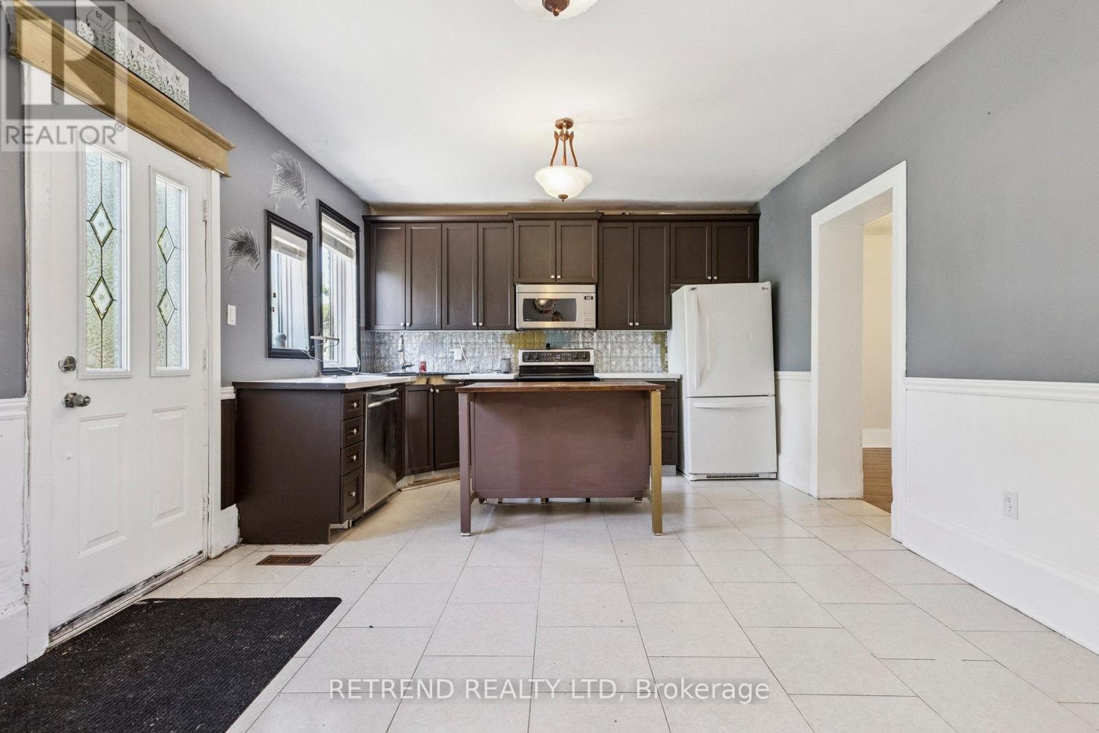 219 Erie Avenue, Brantford, Ontario  N3S 2H1 - Photo 44 - X12475139