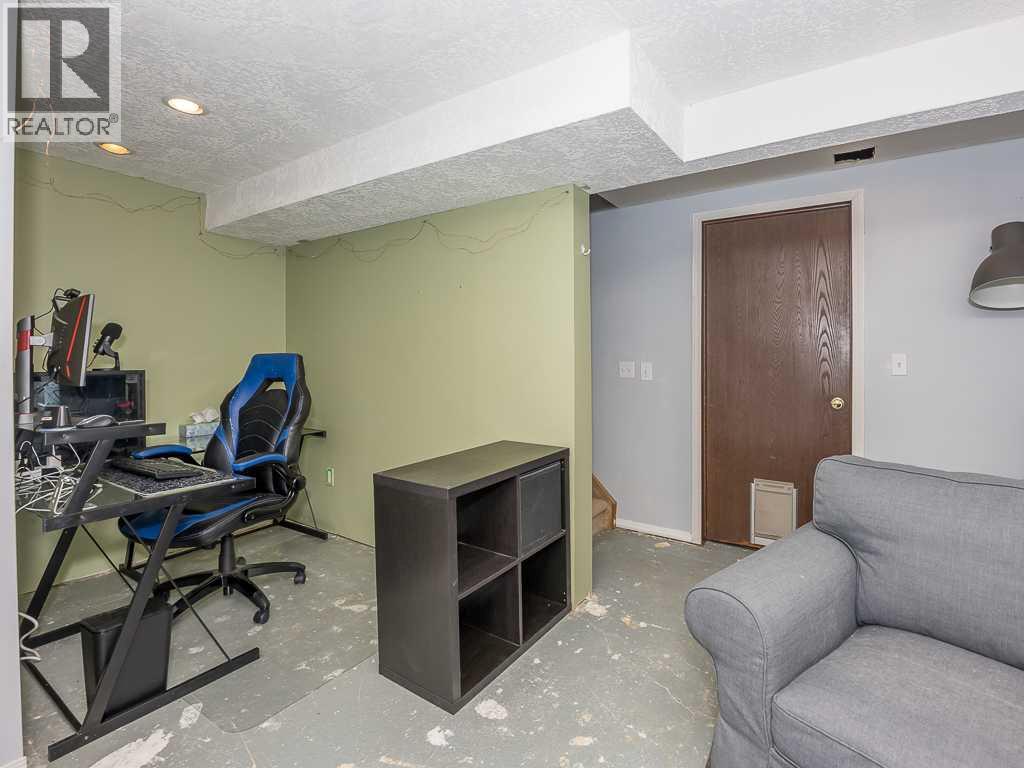 147 Berwick Way Nw, Calgary, Alberta  T3K 1B8 - Photo 22 - A2265034