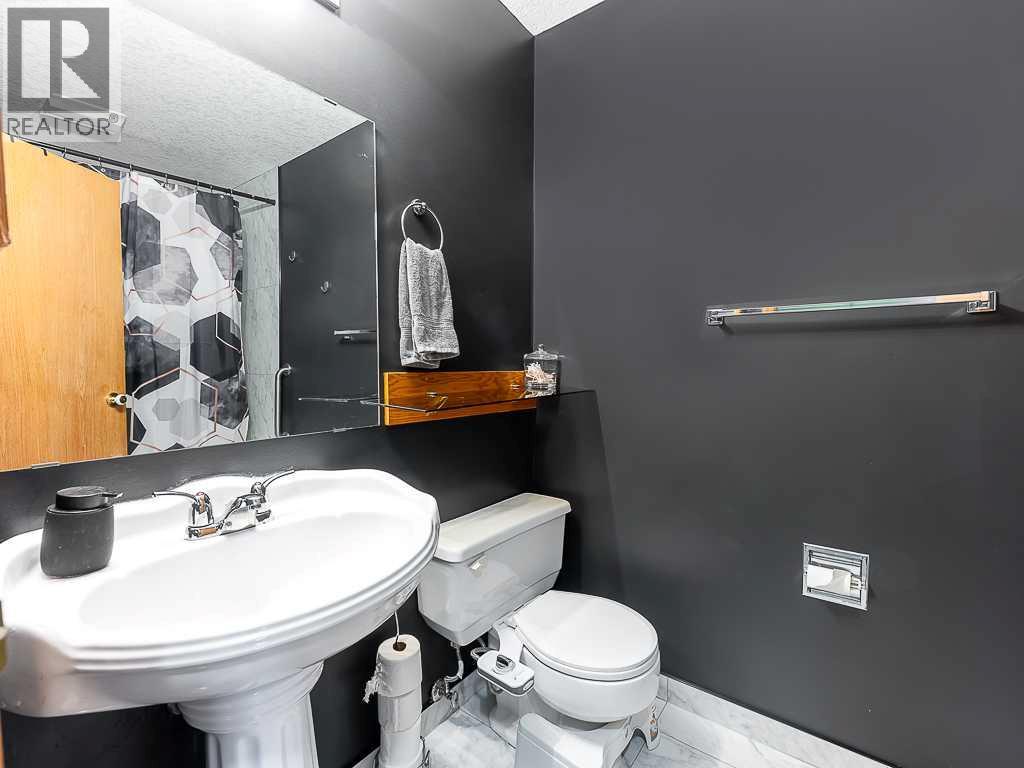 147 Berwick Way Nw, Calgary, Alberta  T3K 1B8 - Photo 19 - A2265034