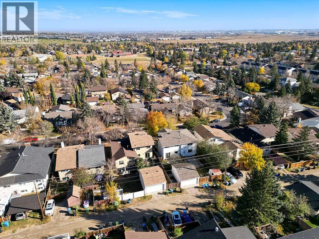 147 Berwick Way Nw, Calgary, Alberta  T3K 1B8 - Photo 23 - A2265034