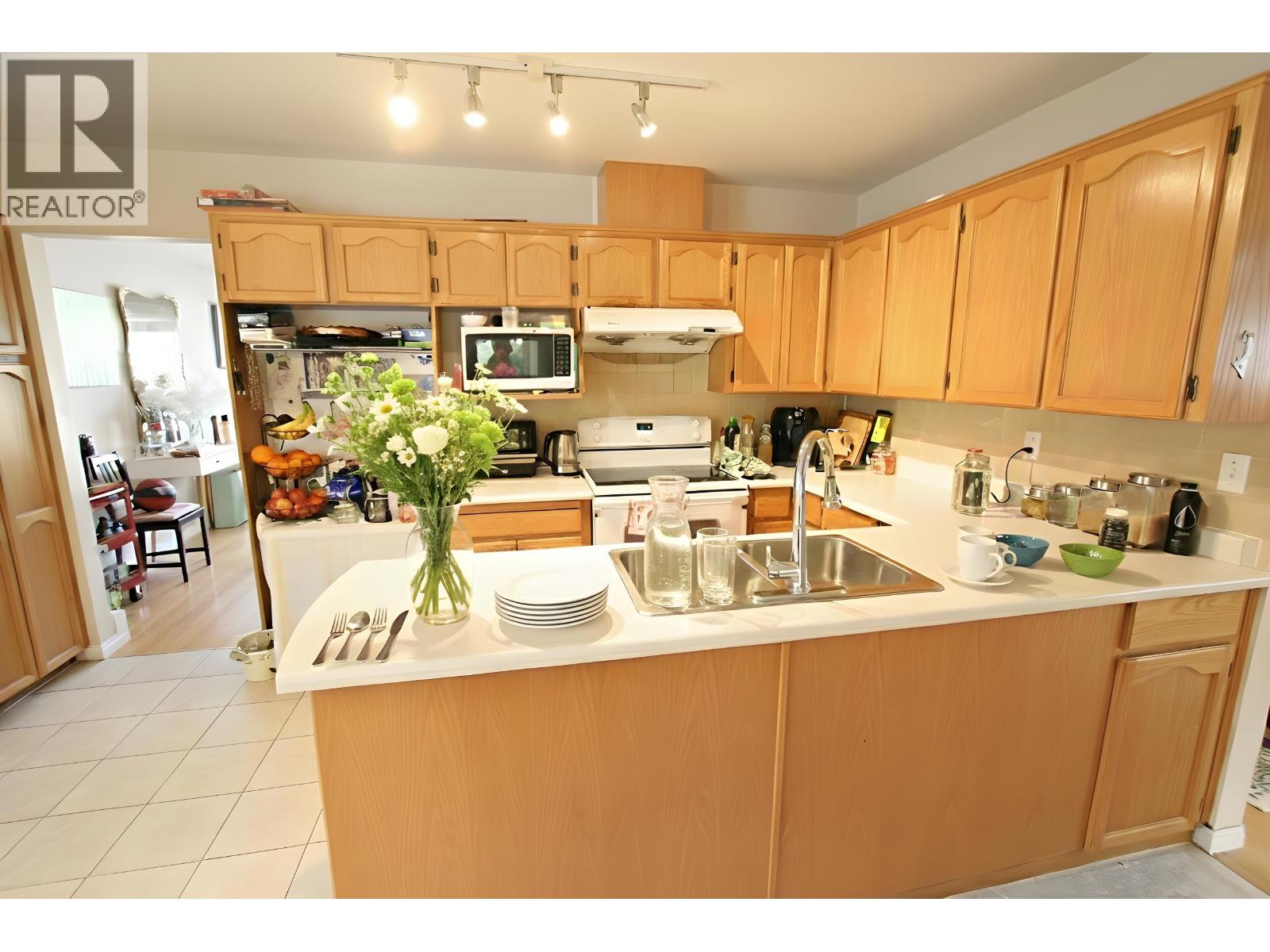 5531 Oliver Drive, Richmond, British Columbia  V6V 2P2 - Photo 9 - R3060805