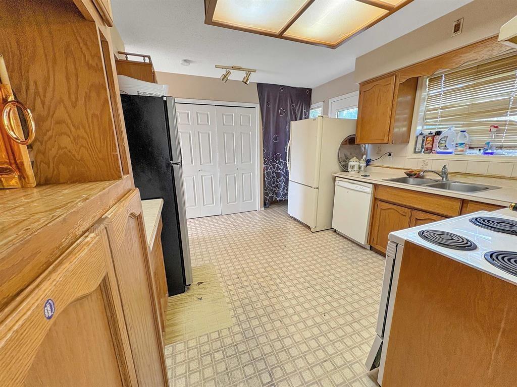 32469 Emerald Avenue, Abbotsford, British Columbia  V2T 1B4 - Photo 5 - R3060495