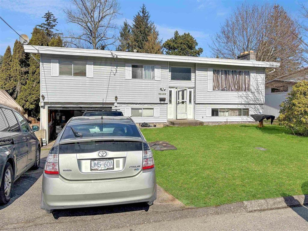 32469 Emerald Avenue, Abbotsford, British Columbia  V2T 1B4 - Photo 2 - R3060495