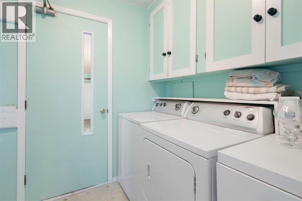 24064 Meadow Drive, Rural Rocky View County, Alberta  T3R 1A7 - Photo 10 - A2264499