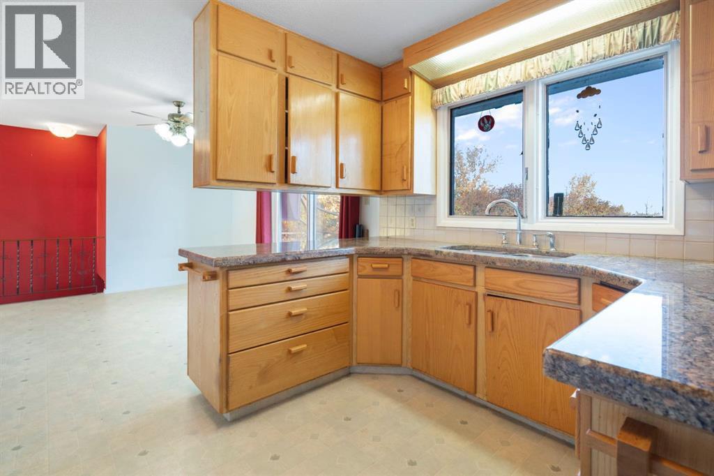 24064 Meadow Drive, Rural Rocky View County, Alberta  T3R 1A7 - Photo 6 - A2264499