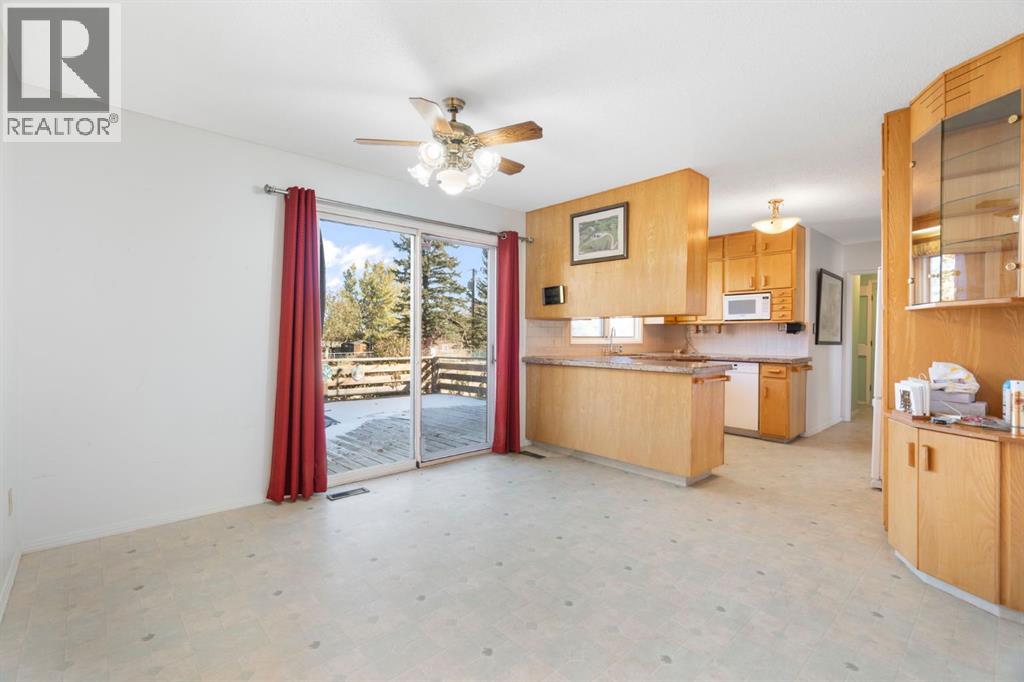 24064 Meadow Drive, Rural Rocky View County, Alberta  T3R 1A7 - Photo 8 - A2264499