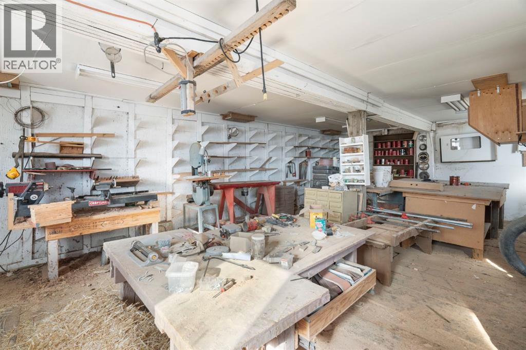 24064 Meadow Drive, Rural Rocky View County, Alberta  T3R 1A7 - Photo 21 - A2264499